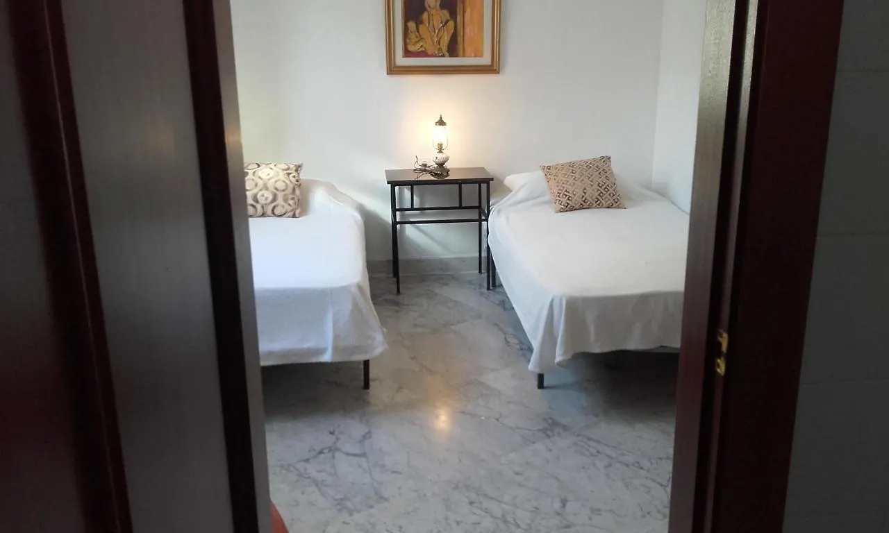 Apartamento CASA-B- pequeño conjunto adosados La Caleta-Guardia 0*,