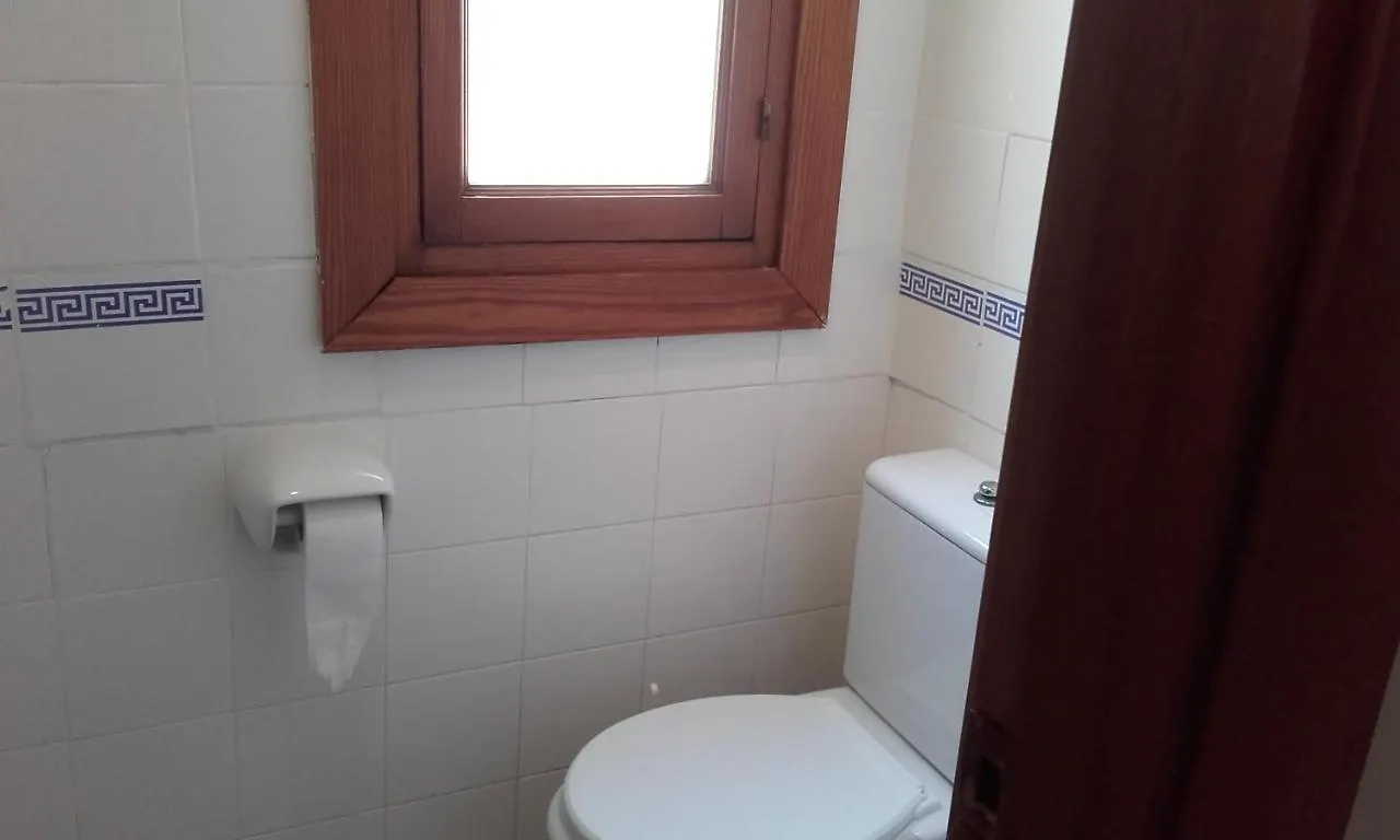 Apartamento CASA-B- pequeño conjunto adosados La Caleta-Guardia