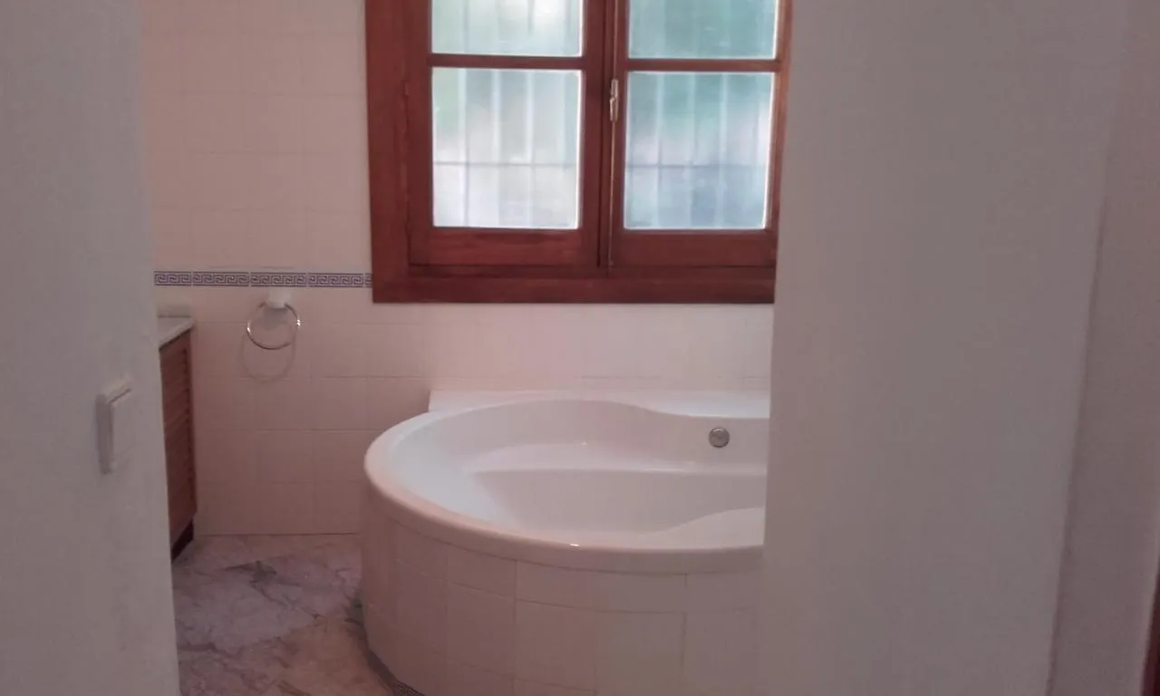 Apartamento CASA-B- pequeño conjunto adosados La Caleta-Guardia