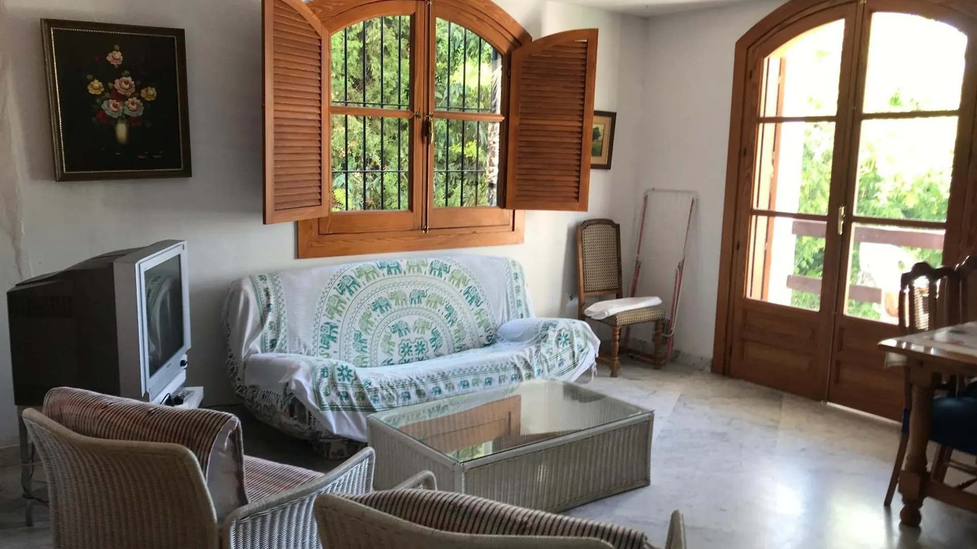 Apartamento CASA-B- pequeño conjunto adosados La Caleta-Guardia