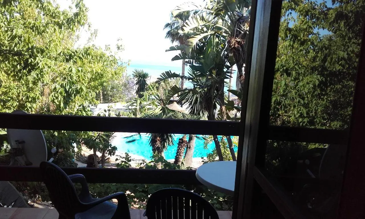 Ferienwohnung Casa-B- Pequeno Conjunto Adosados La Caleta-Guardia Apartment