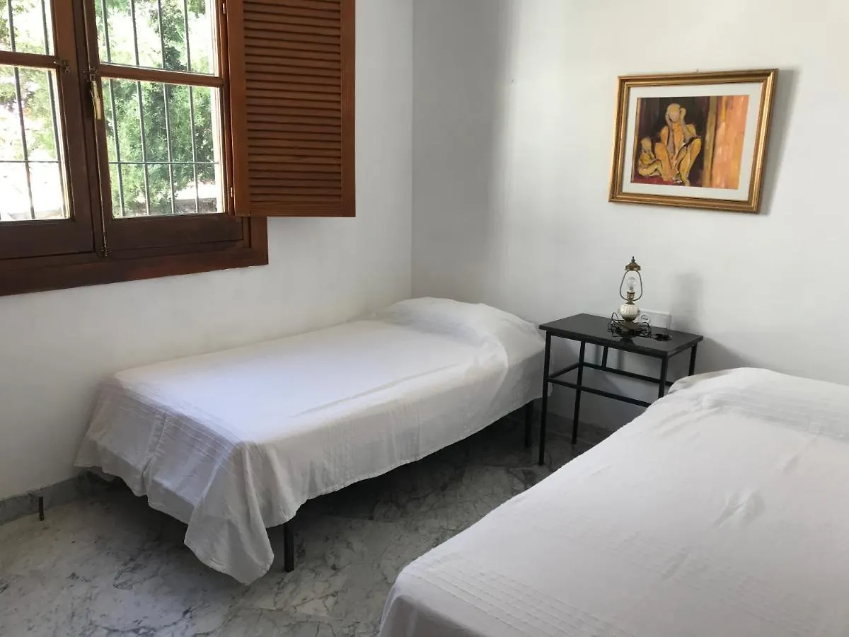 Ferienwohnung Casa-B- Pequeno Conjunto Adosados La Caleta-Guardia Apartment